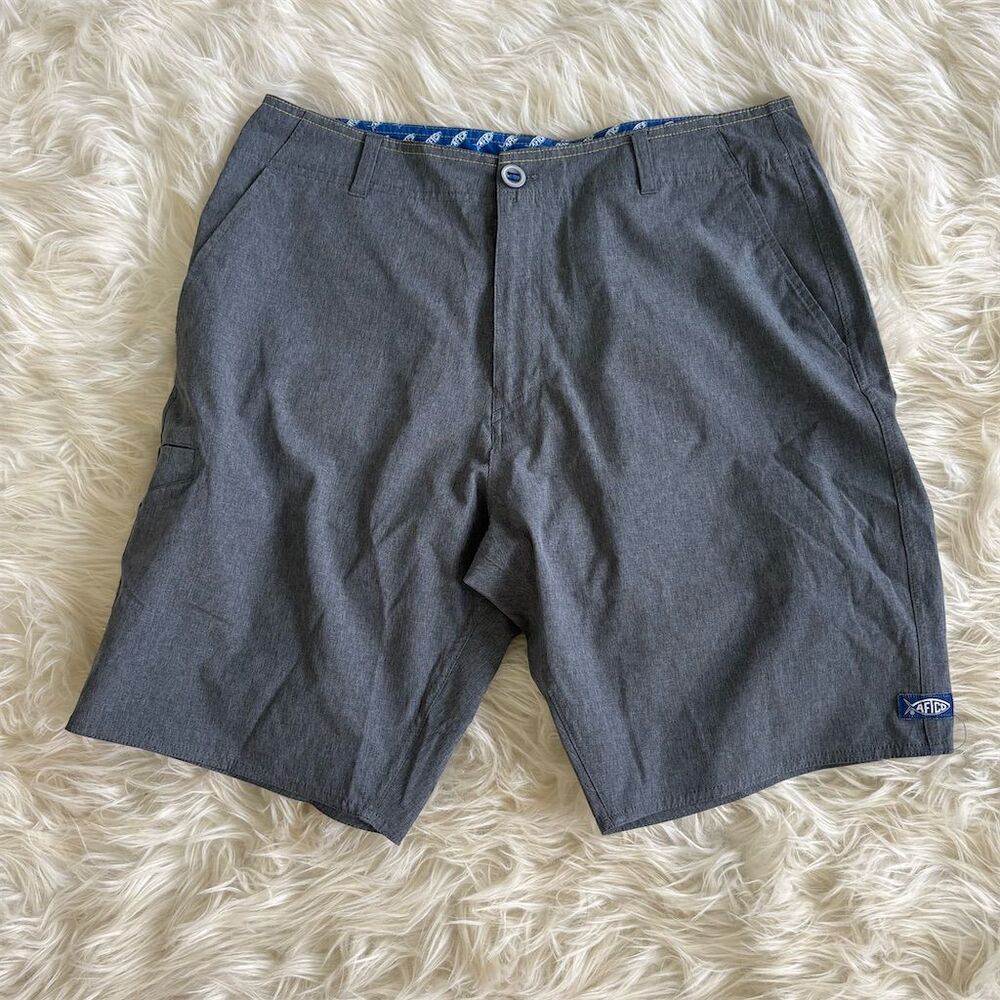 AFTCO Men's Cargo‎ Shorts Size 32 Gray Flat Front Multiple Pockets